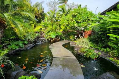 Inspiration for an asian landscaping in Hawaii.