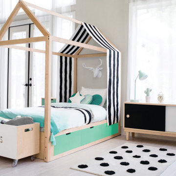Domo Zen Twin Bed with Drawers (maple/mint)