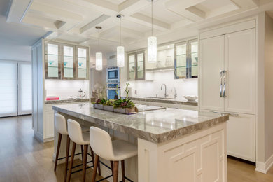 Kitchen - contemporary kitchen idea in New York