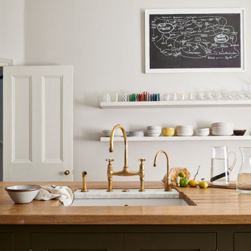 The Regent's Park Kitchen by deVOL