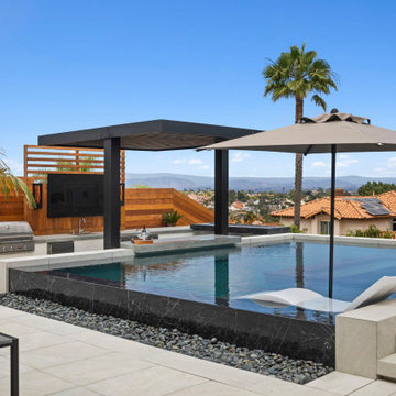 Mira Montana - Front Yard Infinity Pool, Zen-Inspired Design