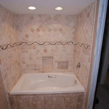 Tumbled Travertine Soaking Tub