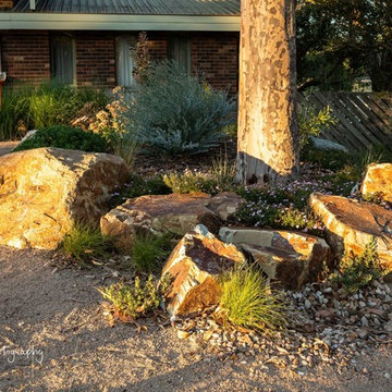 Quamby Garden: Coldstream rock and spotted gum