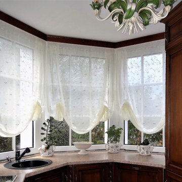 Легкие шторы для кухни