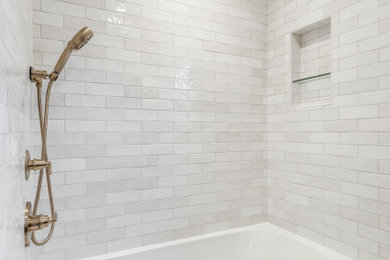 Example of a bathroom design in Nashville