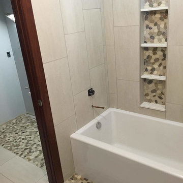 Tub Surround with Custom Niche