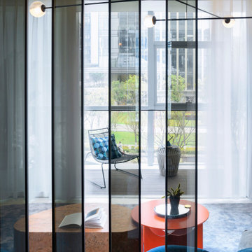 Show Flat “Stagedive”