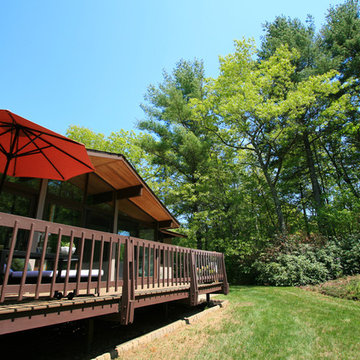 Upgraded Deck House