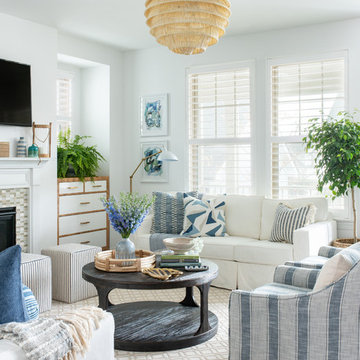 Mid-mod Coastal Casa
