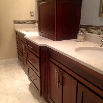 Schuler Cabinetry - Sugar Creek Maple - Ginger Snap