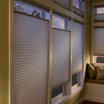 Hunter Douglas Duette® Honeycomb Shade