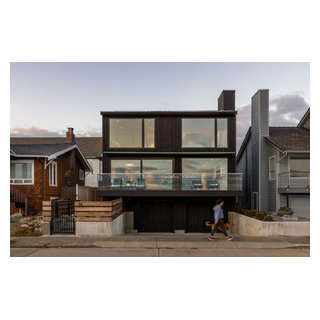 Alki Beach House - Beach Style - Exterior - Seattle - by Allied8 | Houzz