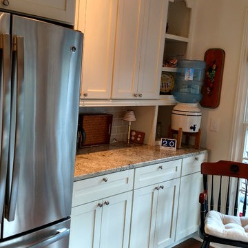 Condo Kitchen on Wappoo Cut in Charleston