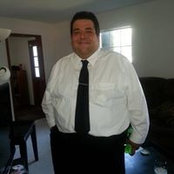 michael oliveira's photo