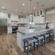 Hawaii condo kitchen