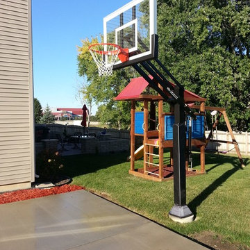 Steve M's Pro Dunk Silver Basketball System on a 20x35 in Kenosha, WI