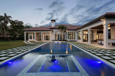 Design ideas for a traditional swimming pool in Miami.
