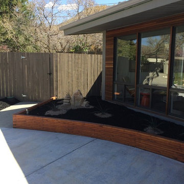 Olympus Cove: Black Mulch