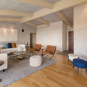 Luxury Midcentury Clyde Hill Stage