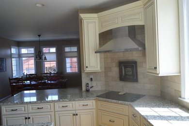 Example of a kitchen design in Cincinnati