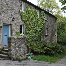 Country Home - Exterior (Simple)