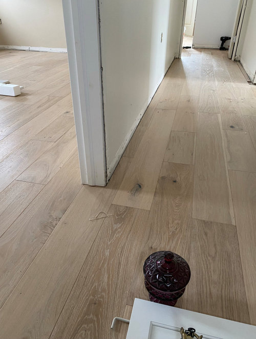 Has anyone used Tumbled White Bronze hardware by Emtek? Any photos?