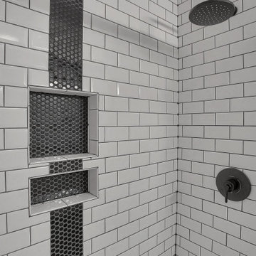 Black & White Bathroom