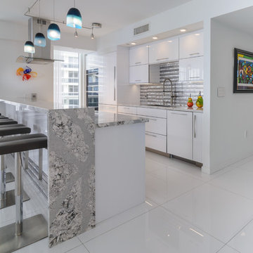 Modern Kitchen in Hallandale, FL