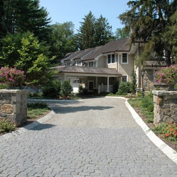 Greenwich, CT - Belgium Block & Apron Driveway Design