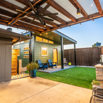 Modern Backyard Design | Modern Tiny House | Guest House | Alterra Landscape Des