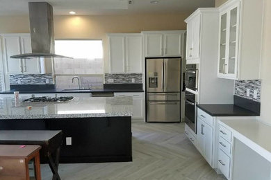 Example of a trendy kitchen design in Las Vegas