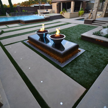 Completely Contemporary Pool Environment