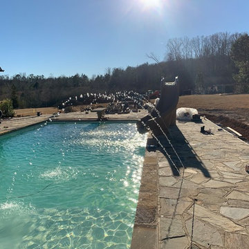 Custom vinyl liner pool with automatic cover