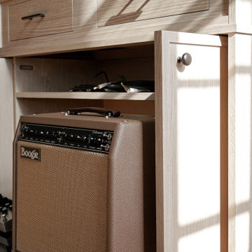 Custom Oak Whitewash Finish Guitar Estate