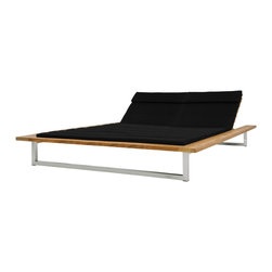 Lounge Chairs - Products