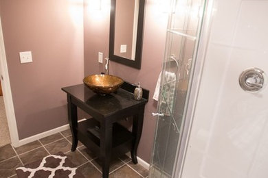 Inspiration for a small timeless bathroom remodel in Kansas City
