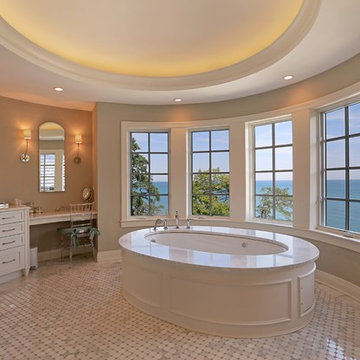 Lakefront Manor