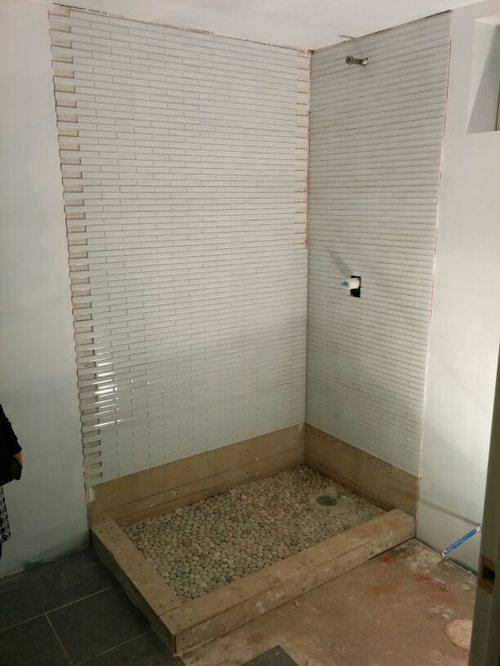Bathroom Wall Tile Install Edge, How To Install Tile On Bathroom Wall
