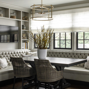 Kitchen Seating Area