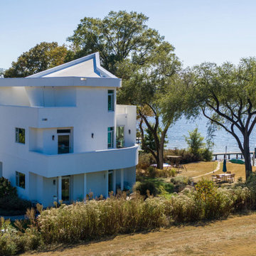 Residence on Harness Creek