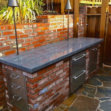 Brick BBQ for a Difficult Space