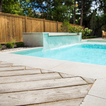 Contemporary backyard in Beaconsfield