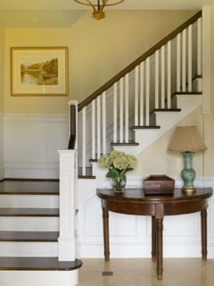 Need interior design help for a large living room and open floor plan?