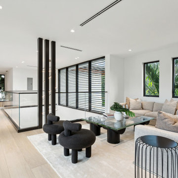 Contemporary Home - 11