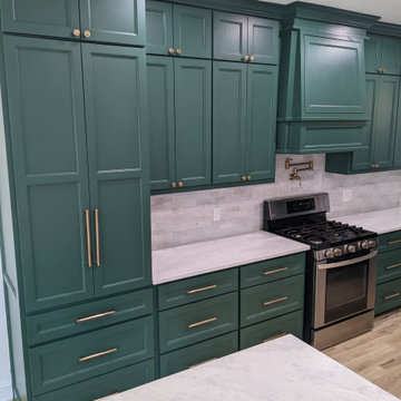 Billiard green kitchen