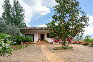 Idee per la facciata di una casa rustica