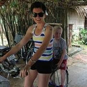 Lara Daley's photo