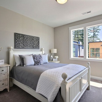 Guest Bedroom - The Deerhaven in Camas, Wa