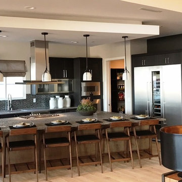 Transitional Kitchen in Las Vegas, Nevada