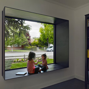 Inspiration for a large modern home design remodel in San Francisco